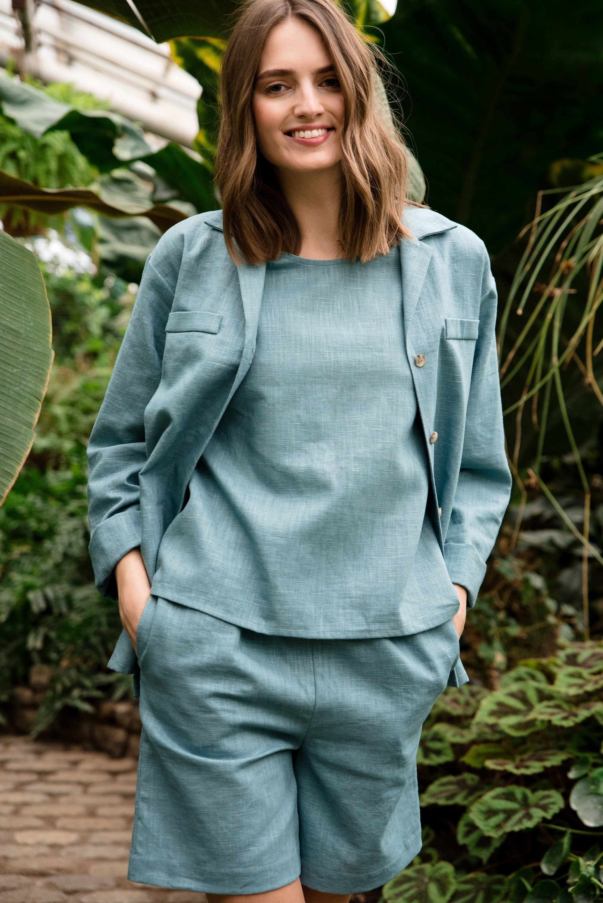 linen shorts SIMPLICITY, Teal, XS